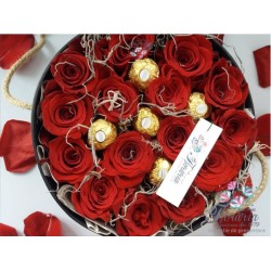 Cutie Trandafiri Ferrero Rocher